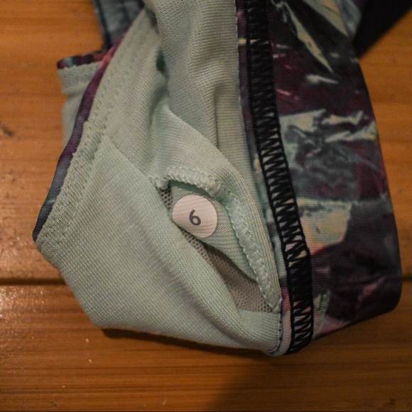 Soul Cycle x lululemon Exclusive Sports Bra - Picture 4 of 4